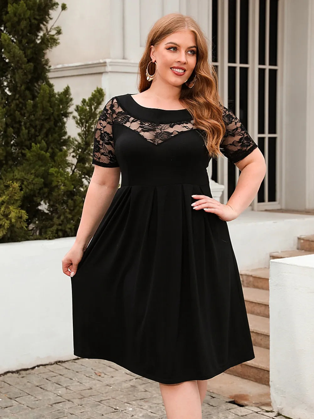Plus Size Ruched Bodycon Mini Dress — Short Sleeve Party Dress 1XL-3XL