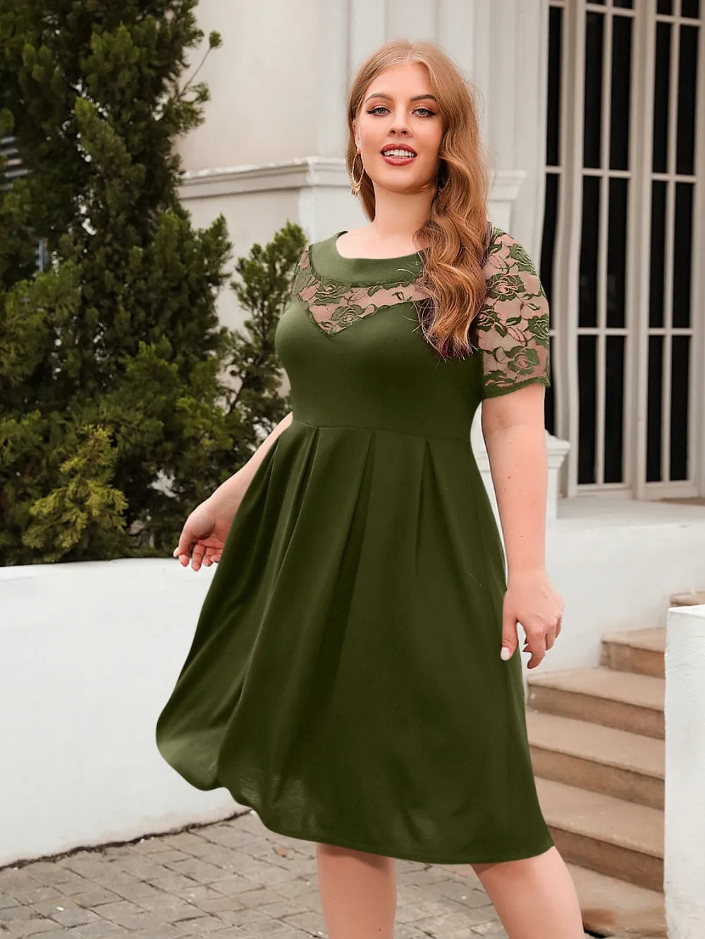 Plus Size Ruched Bodycon Mini Dress — Short Sleeve Party Dress 1XL-3XL