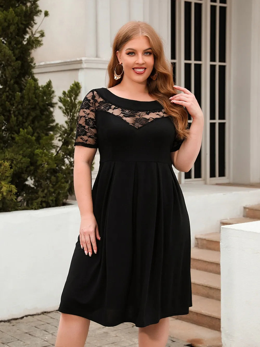 Plus Size Ruched Bodycon Mini Dress — Short Sleeve Party Dress 1XL-3XL