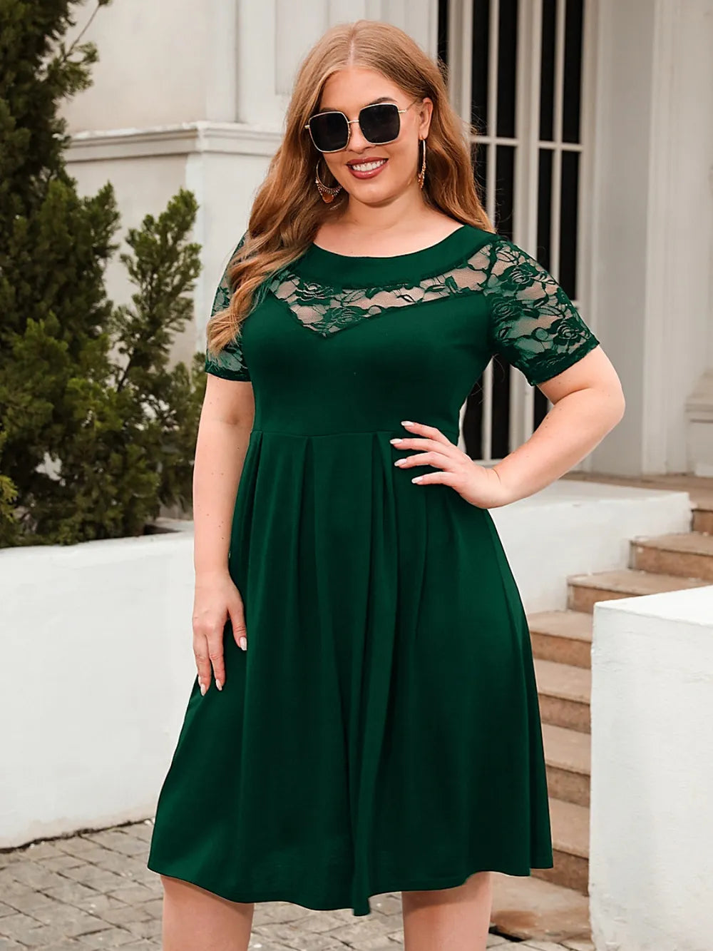 Plus Size Ruched Bodycon Mini Dress — Short Sleeve Party Dress 1XL-3XL